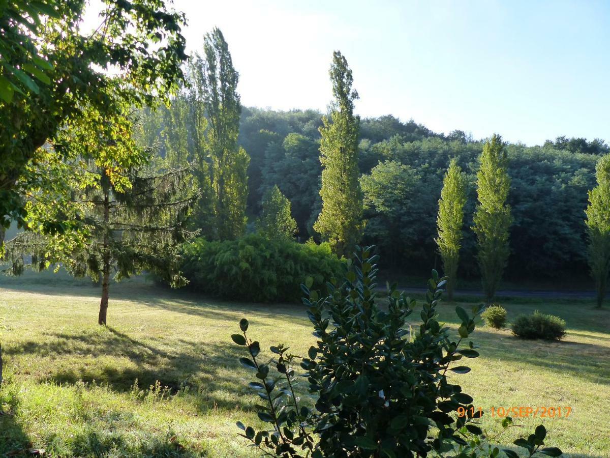 Les Volets Verts Lamothe-Montravel Exteriér fotografie